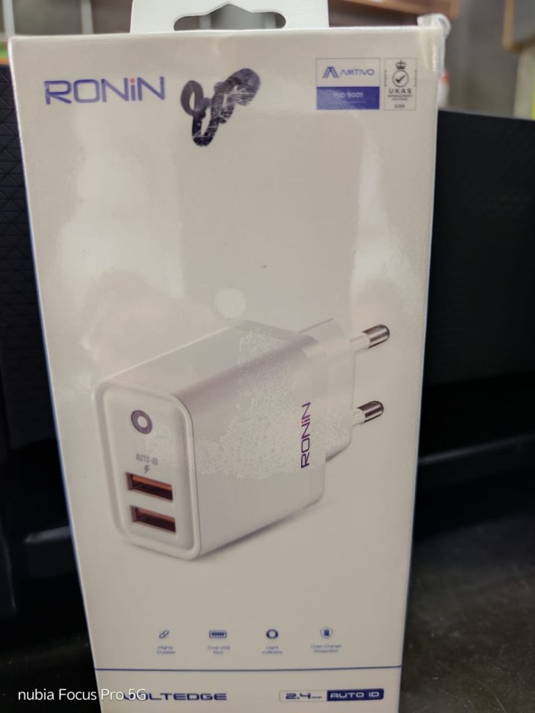 Ronin 2.4A Fast Charger for Mobile Phones